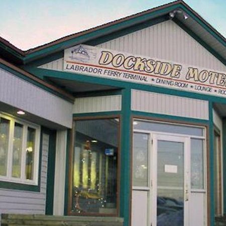 Dockside Motel St. Barbe エクステリア 写真